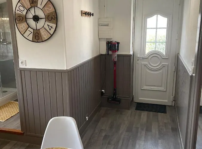 Joli T1 3* Renove Mars 2022 Proche Et Apartment Aix-les-Bains